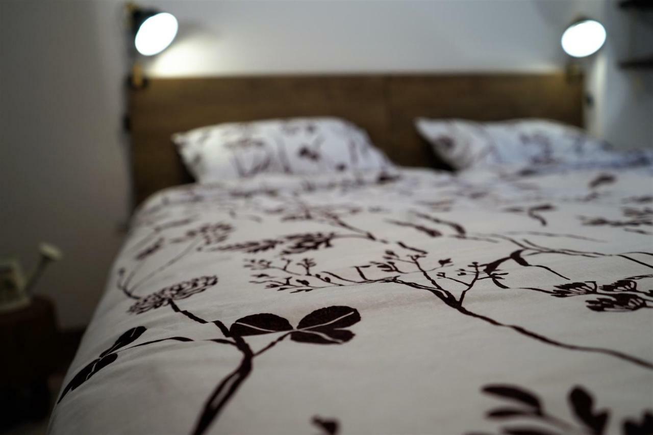 Momo'S Studio Apartment 萨格勒布 外观 照片