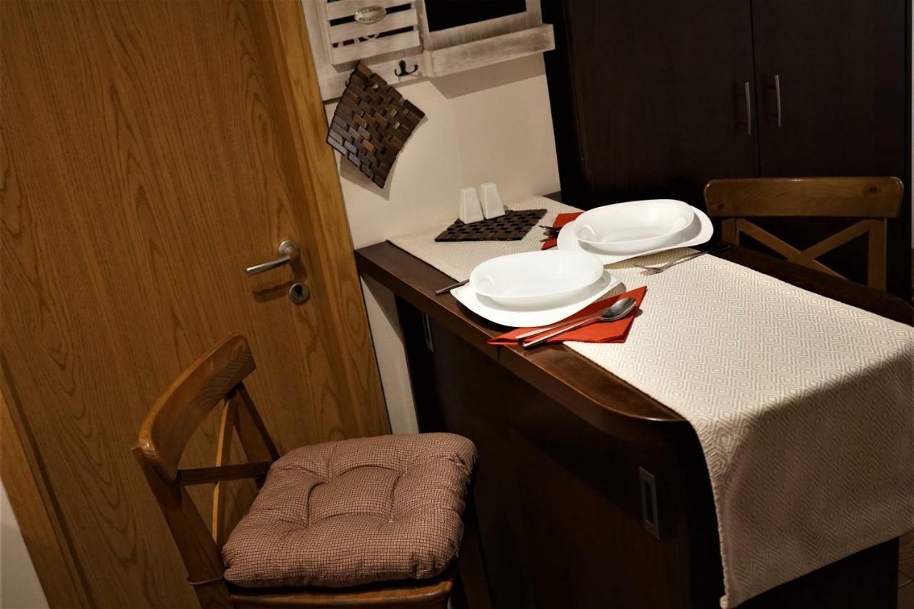 Momo'S Studio Apartment 萨格勒布 外观 照片