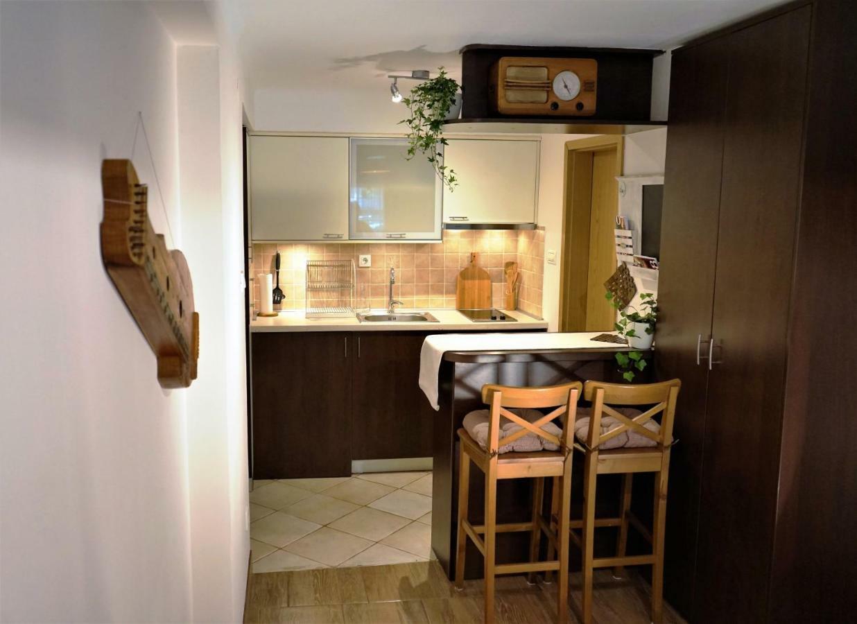 Momo'S Studio Apartment 萨格勒布 外观 照片